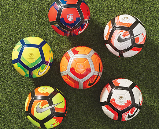 New Ideal Indoor And Outdoor Set Of 3 Small Soft Footballs Size 5 Ideal Gift 