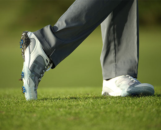 soft spike golf shoes