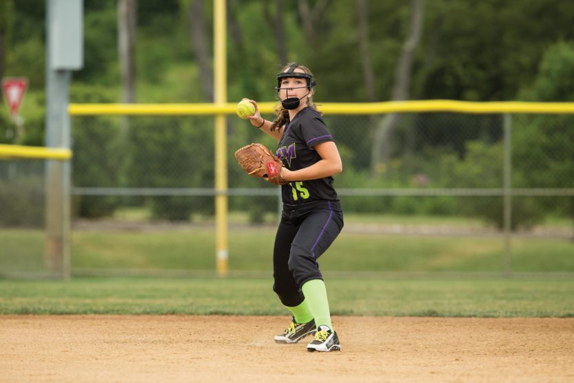 Softball Outfielder Tips How to Read and React to a Ball Hit to the