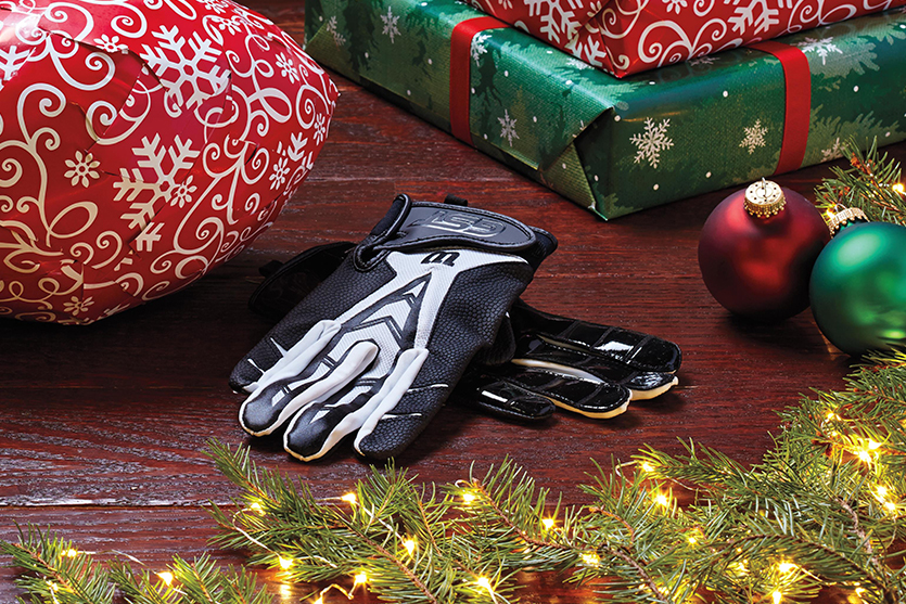 NFL Shop 2022 Holiday Gift Guide - NFL Gifts, Holiday Deals & Stocking  Stuffers