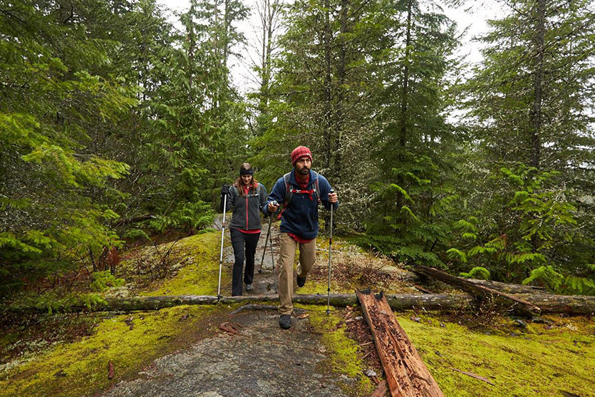 How to Pack for a Winter Hike