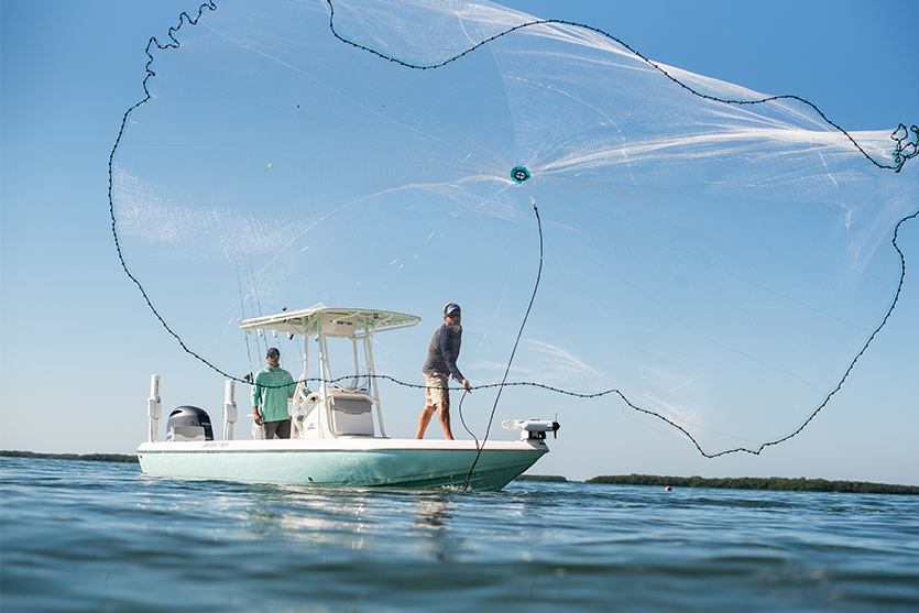 Blair Wiggins on How to Use a Cast Net when Saltwater Fishing - PRO TIPS by  DICK'S Sporting Goods