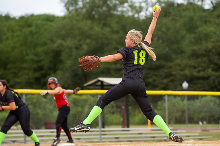 The Difference Between Fastpitch and Slow Pitch Softball Gloves PRO