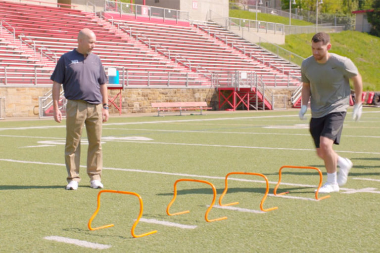 Offensive Line Tips The 2Point Stance Form PRO TIPS by DICK'S